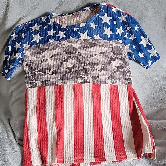 USA Ladies Top - Picture 2 of 5